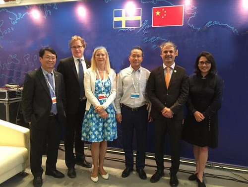 新華網(wǎng)采訪能源部長(zhǎng)會(huì)議，赫茲曼被譽(yù)為&ldquo;中瑞合作典范&rdquo;