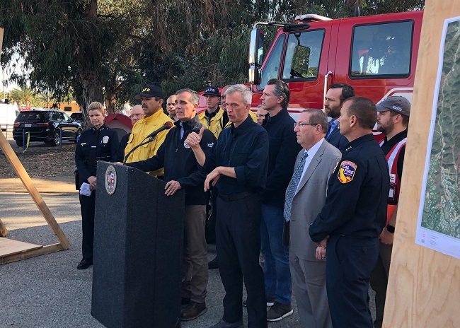 加州火災(zāi),樹閃是元兇,我們應(yīng)如何避免? 加州火災(zāi),樹閃是元兇,我們應(yīng)如何避免?